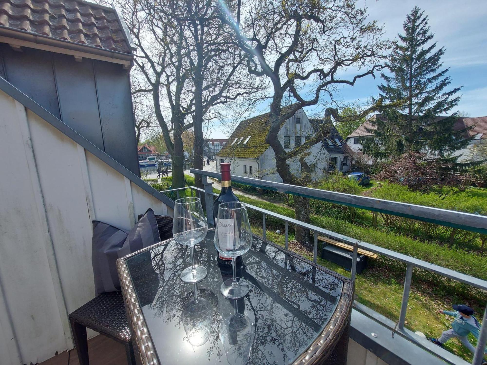 Hochwertige Ferienwohnung Direkt Am Wasser Mit Balkon Greifswald Exteriér fotografie